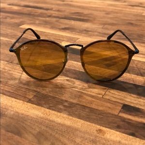 Rayban sunglasses men/women, red & yellow tinted.